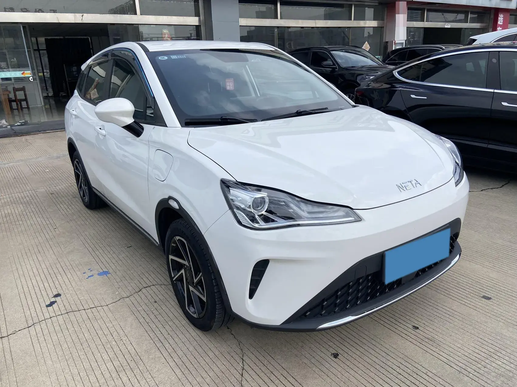 2023 NETA AYA thumbnail 3