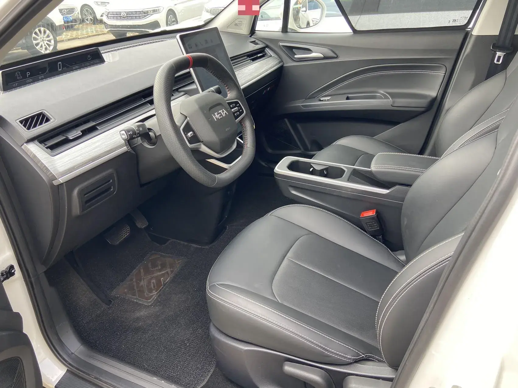 2023 NETA AYA thumbnail 4