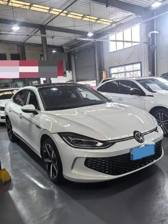 2023 VOLKSWAGEN LAMANDO thumbnail 2