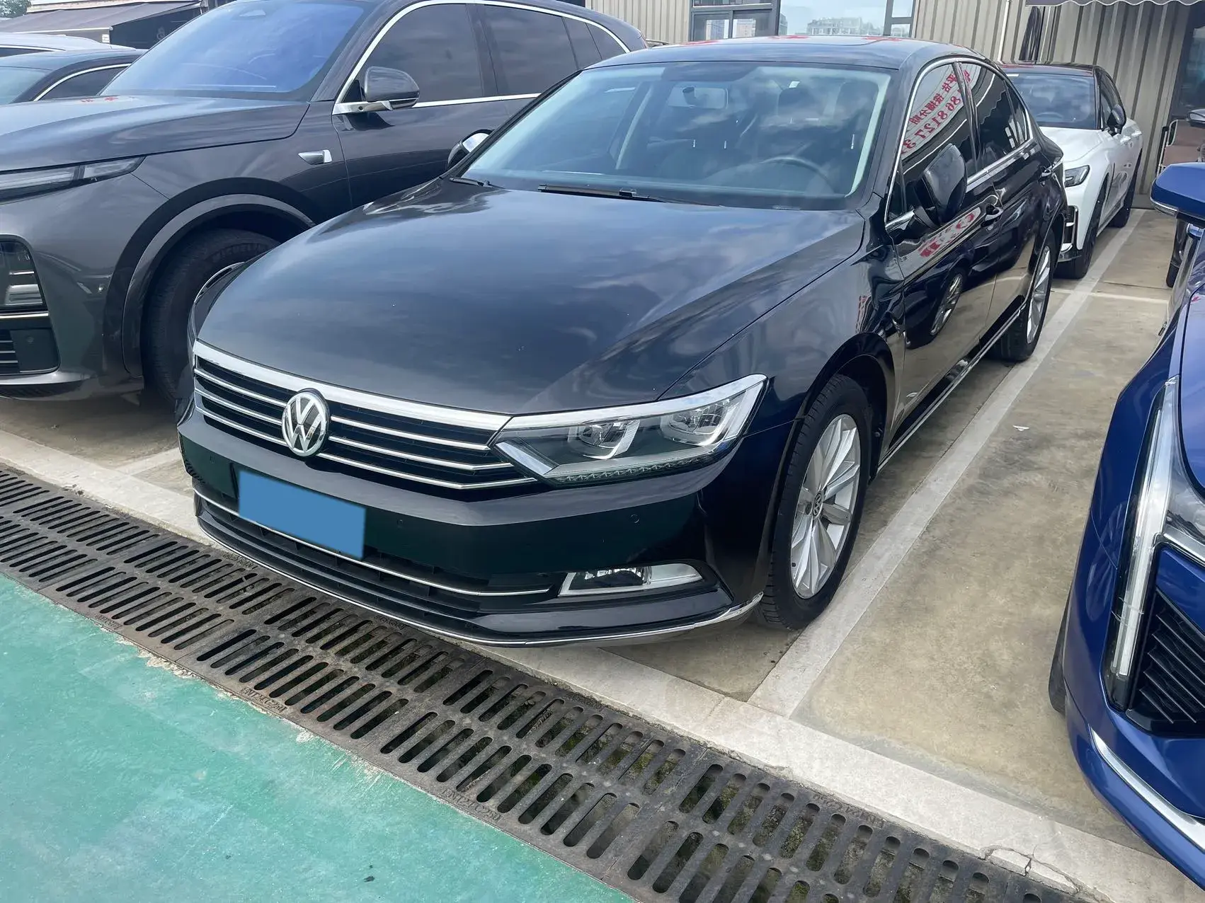 2019 VOLKSWAGEN MAGOTAN view 1