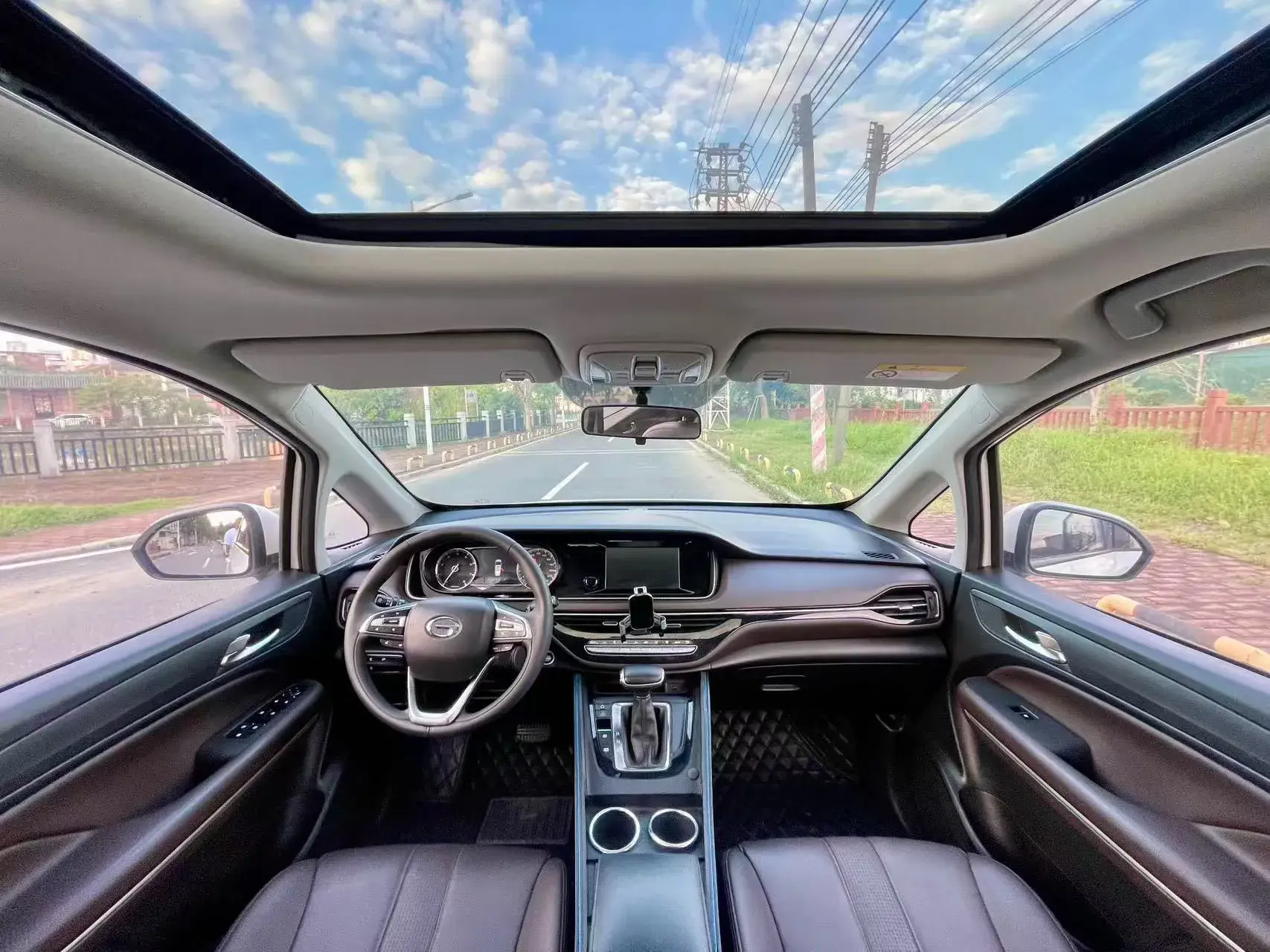 2021 GAC TRUMPCHI thumbnail 4