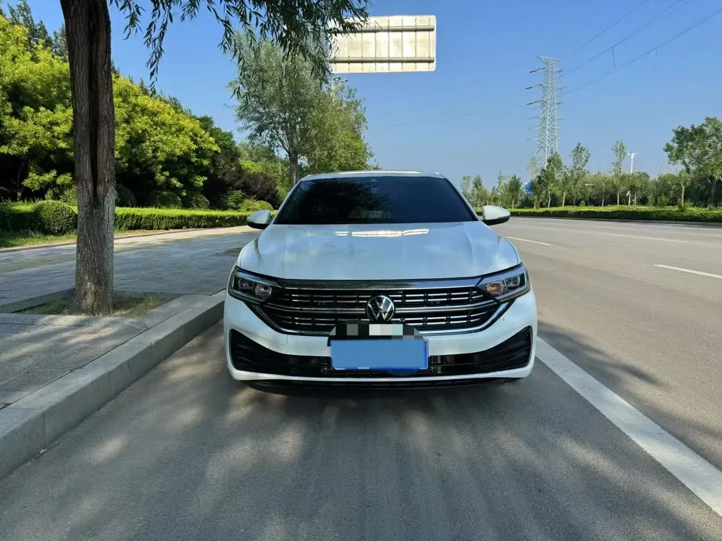 2023 VOLKSWAGEN SAGITAR thumbnail 2