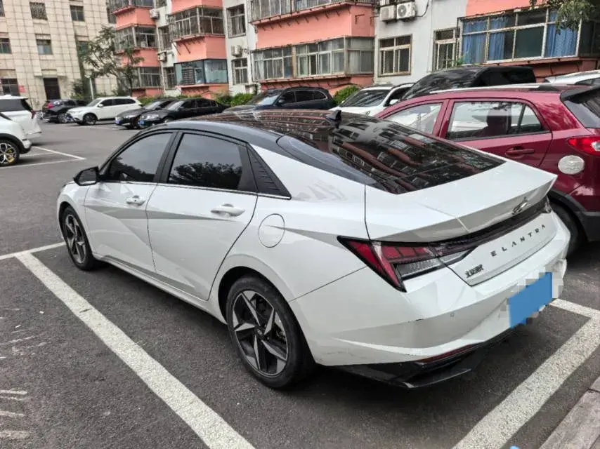 2021 HYUNDAI ELANTRA thumbnail 3