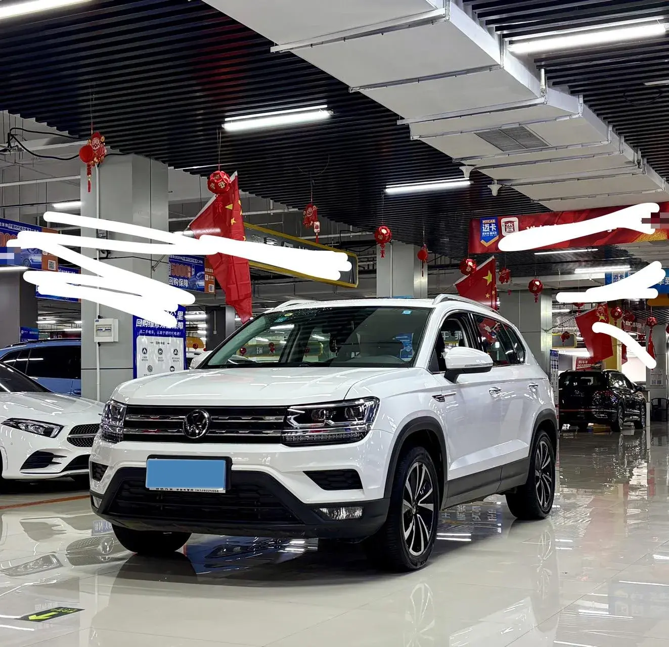 2021 VOLKSWAGEN THARU view 1