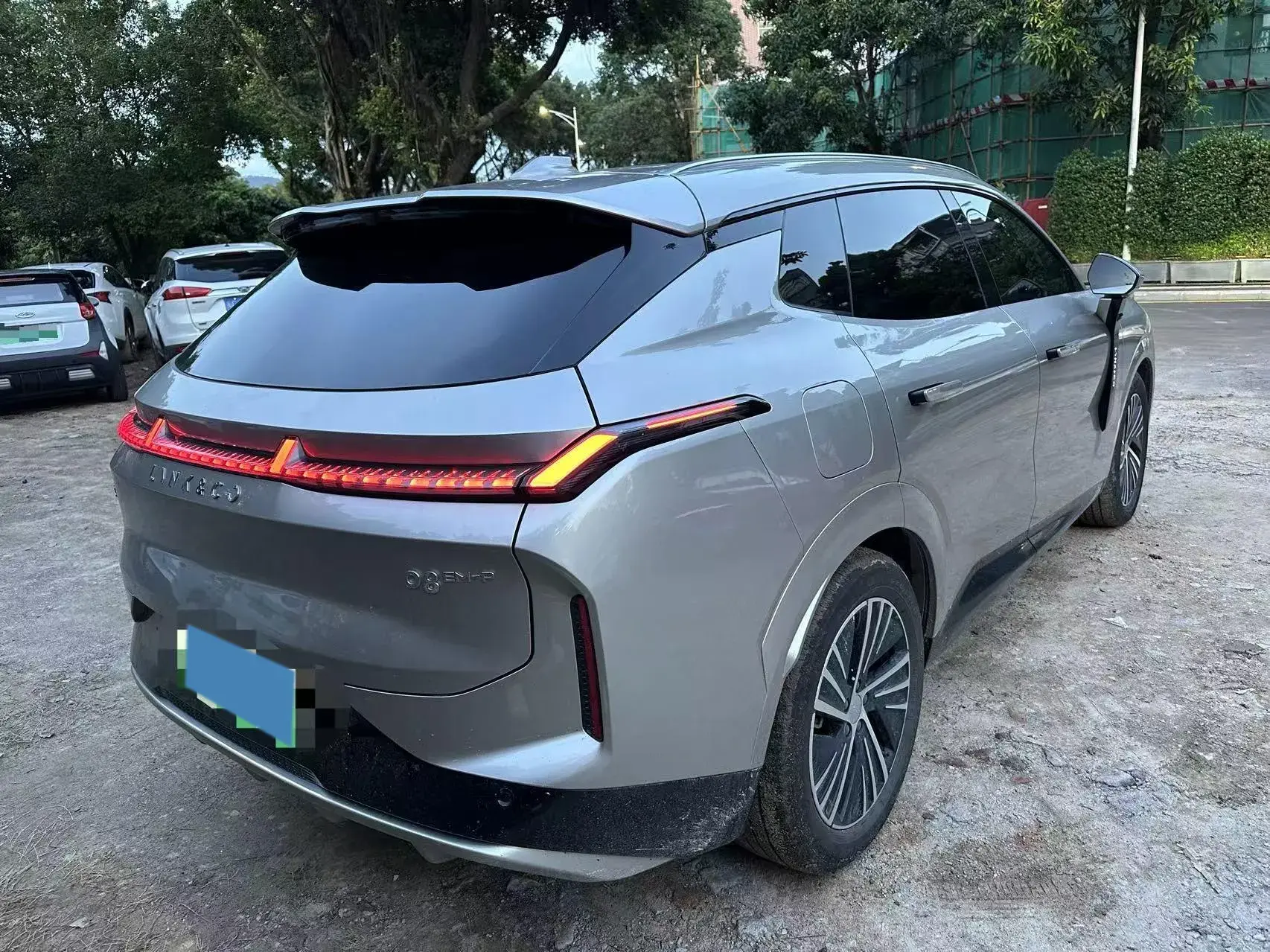 2025 LYNK&CO 08 thumbnail 2