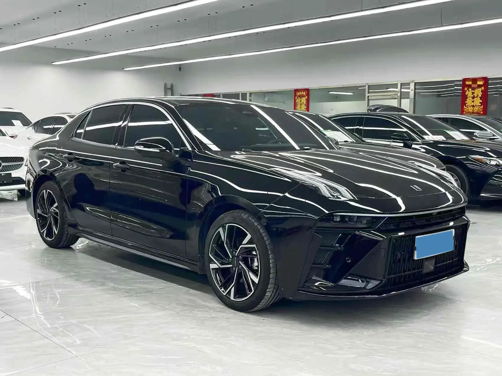 2023 LYNK&CO 03 thumbnail 3