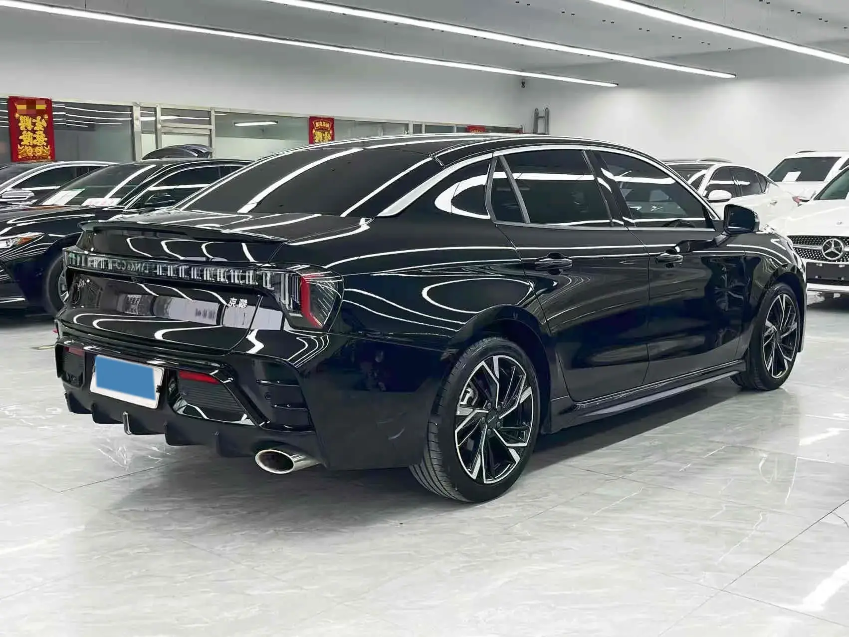 2023 LYNK&CO 03 thumbnail 4