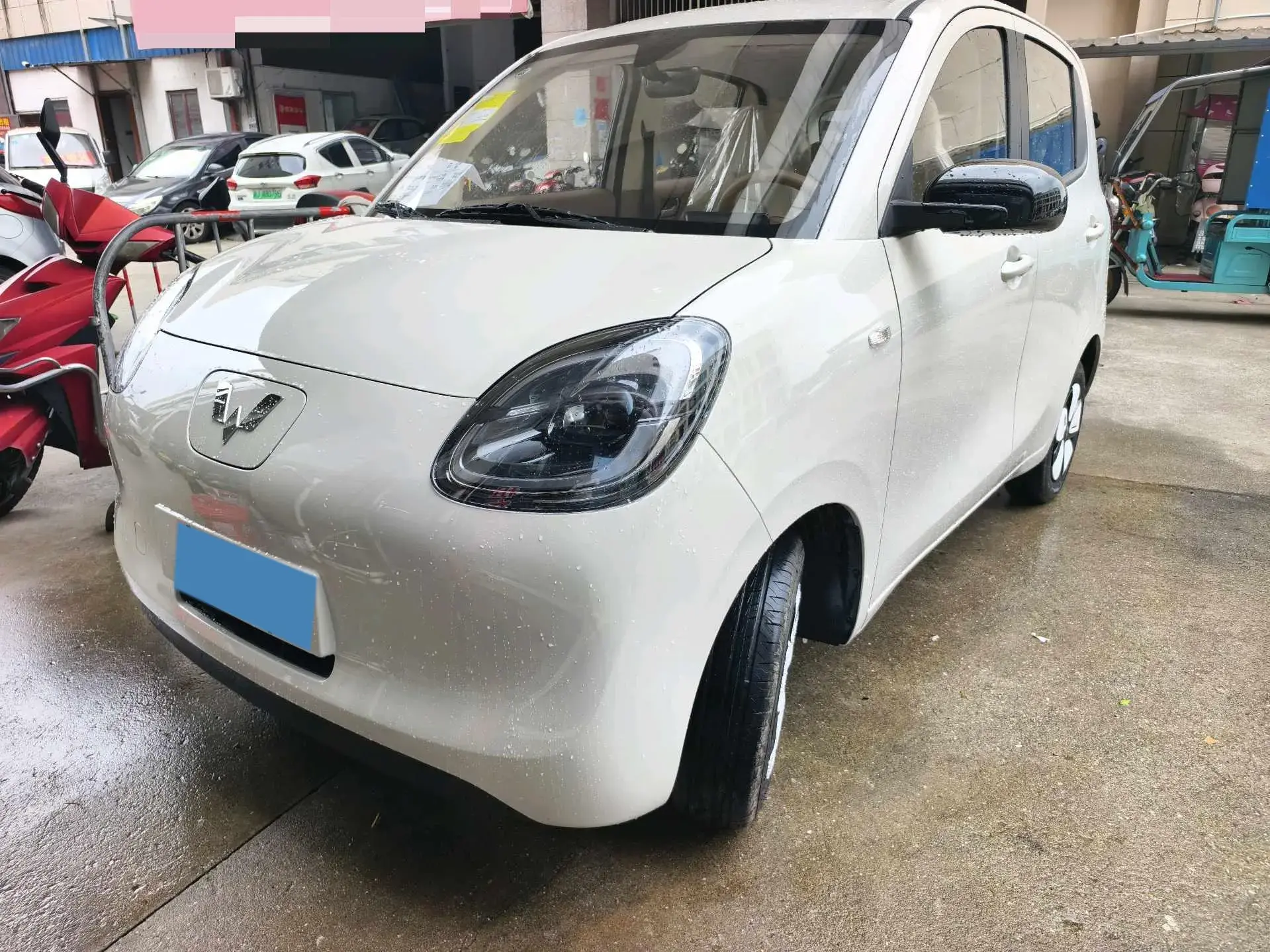 2025 WULING HONGGUANG view 1