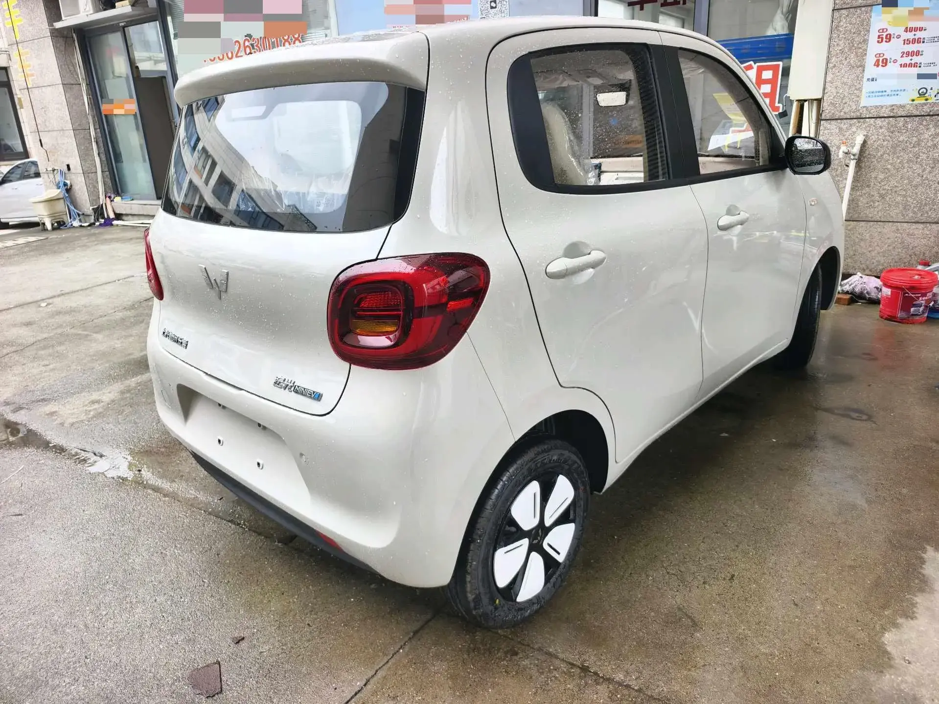 2025 WULING HONGGUANG thumbnail 4