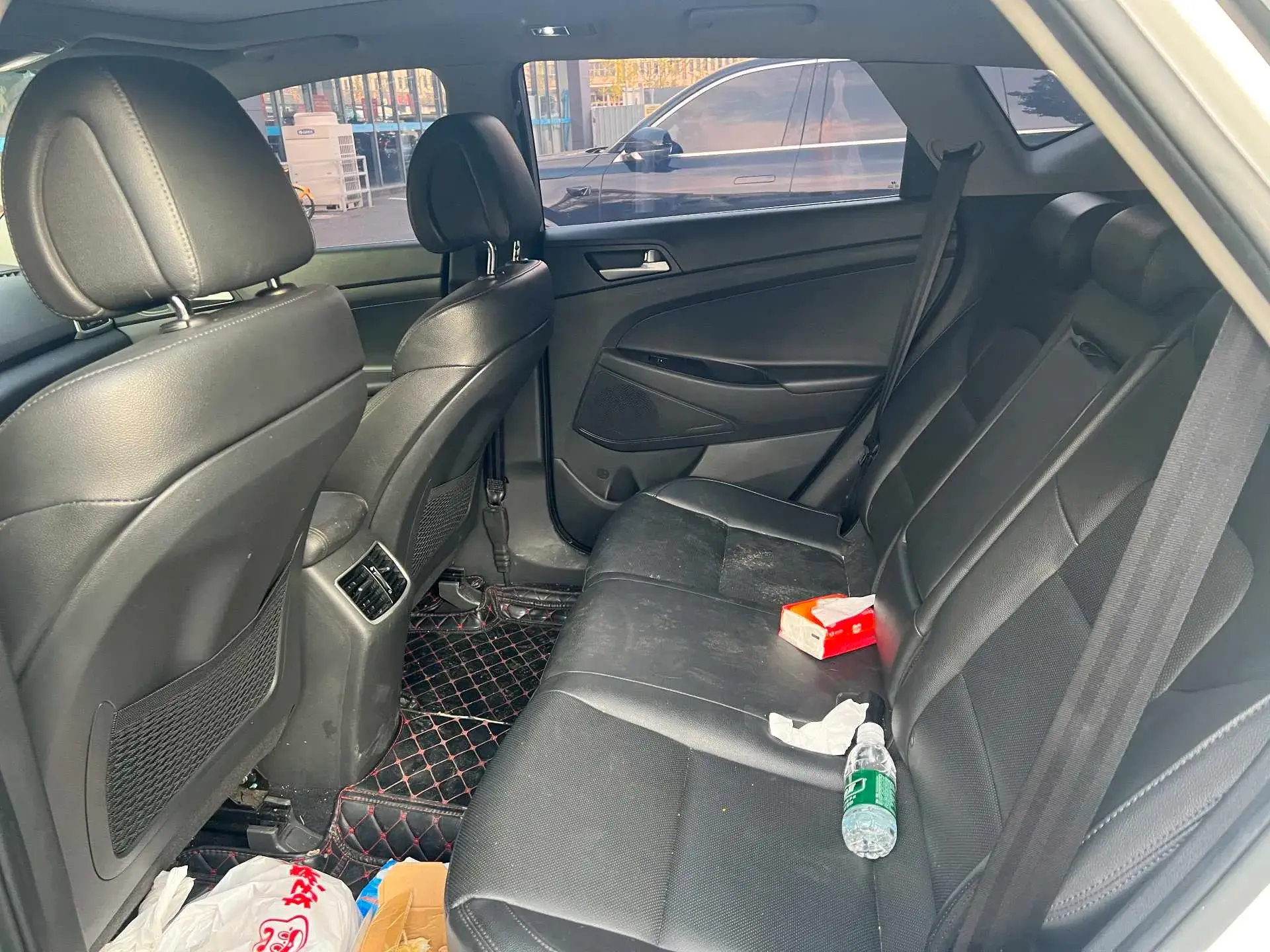 2018 HYUNDAI TUCSON thumbnail 4