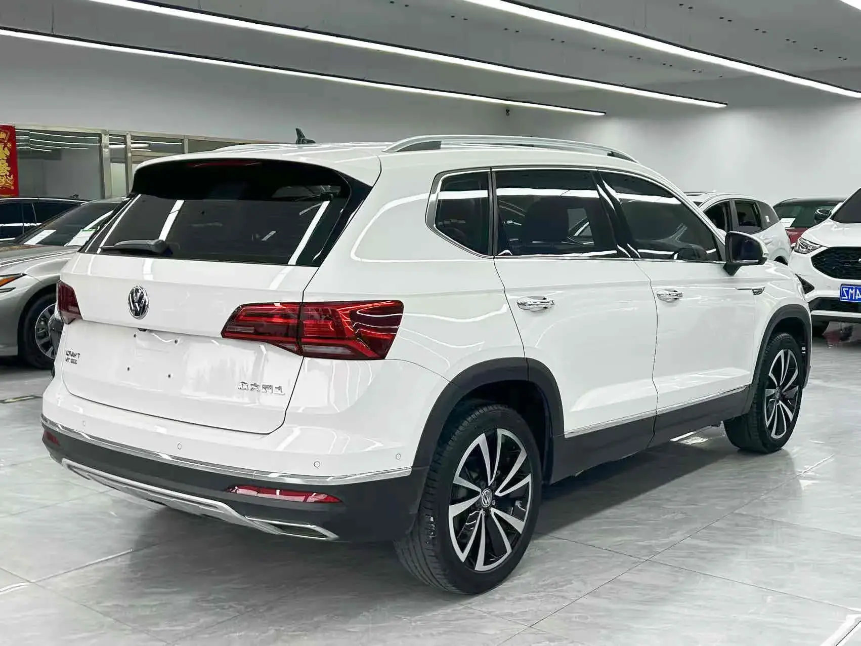 2020 VOLKSWAGEN THARU thumbnail 4