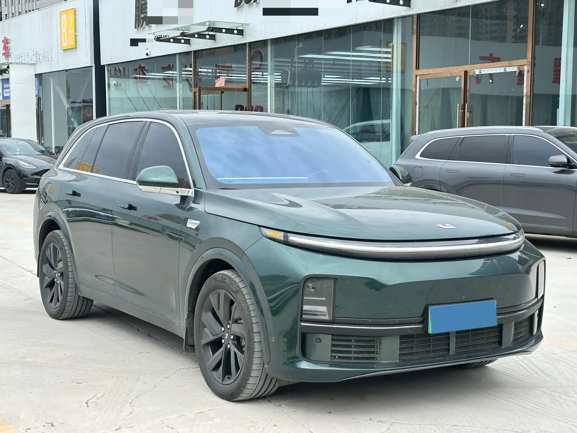 2023 LI L7 thumbnail 2