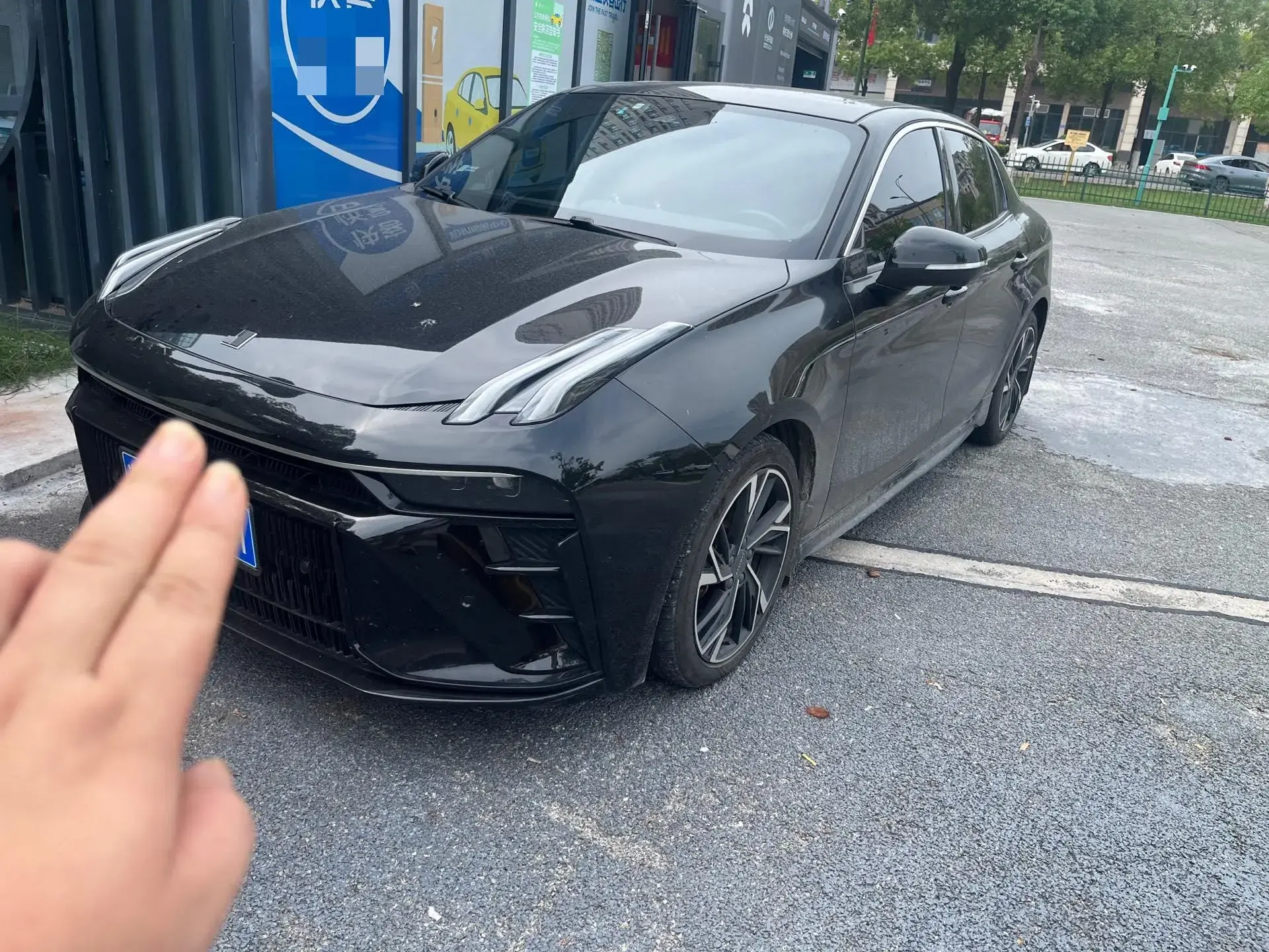 2023 LYNK&CO 03 view 1