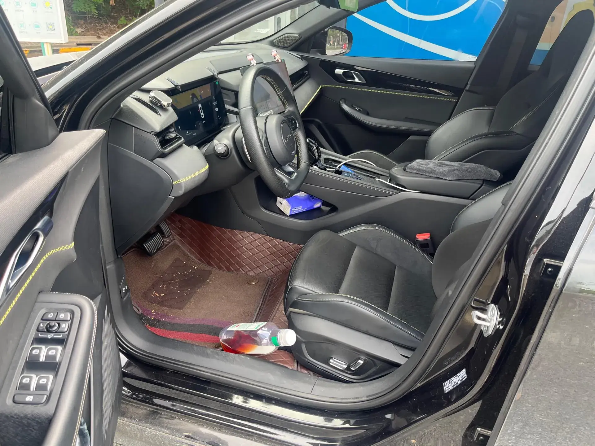 2023 LYNK&CO 03 thumbnail 4