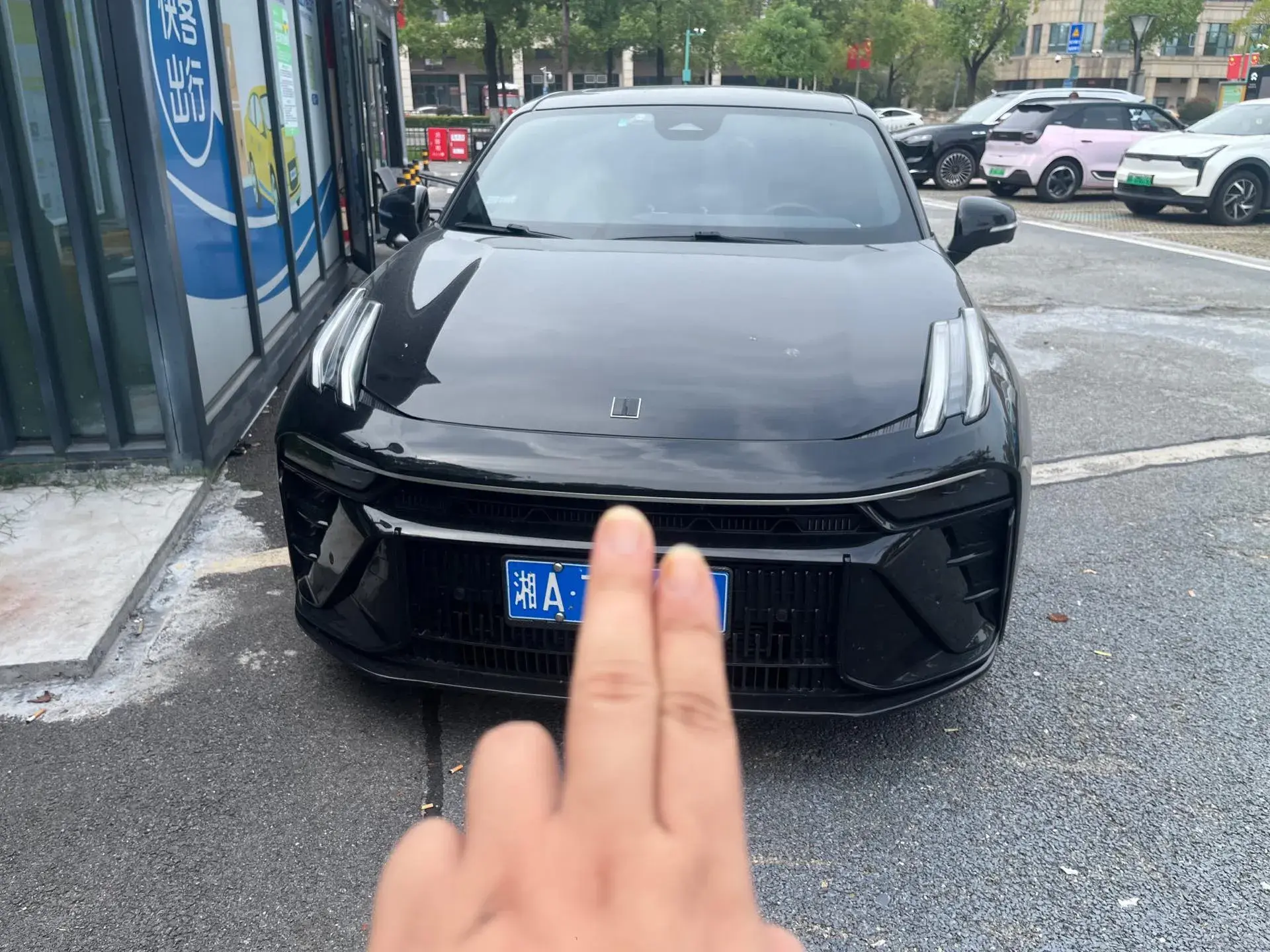 2023 LYNK&CO 03 thumbnail 2