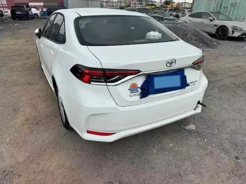 2024 TOYOTA COROLLA thumbnail 4