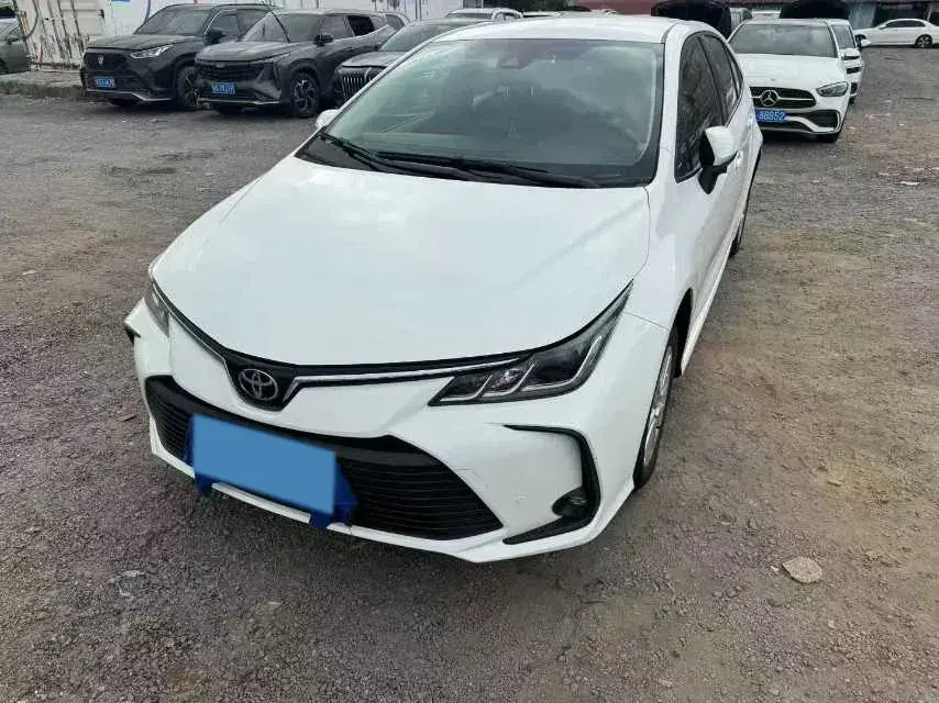 2024 TOYOTA COROLLA view 1