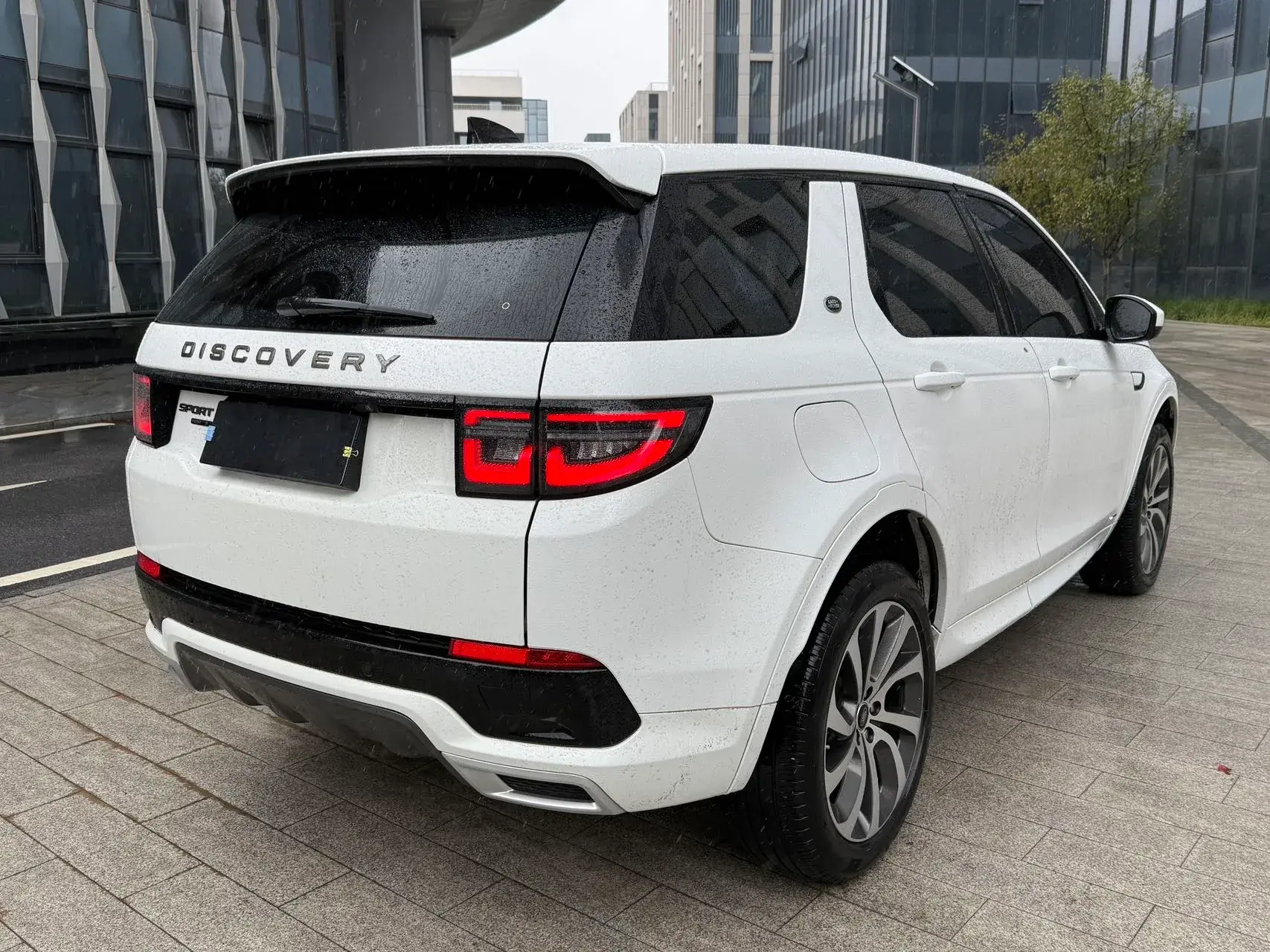 2020 LAND ROVER thumbnail 4