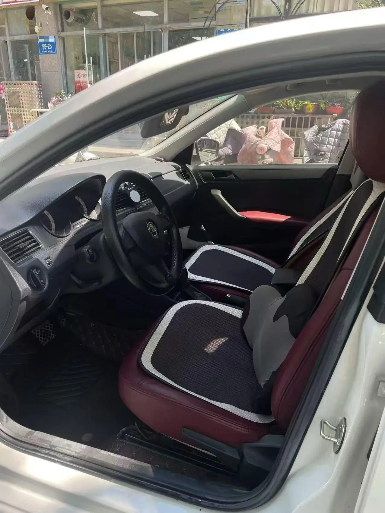 2019 SKODA RAPID thumbnail 4