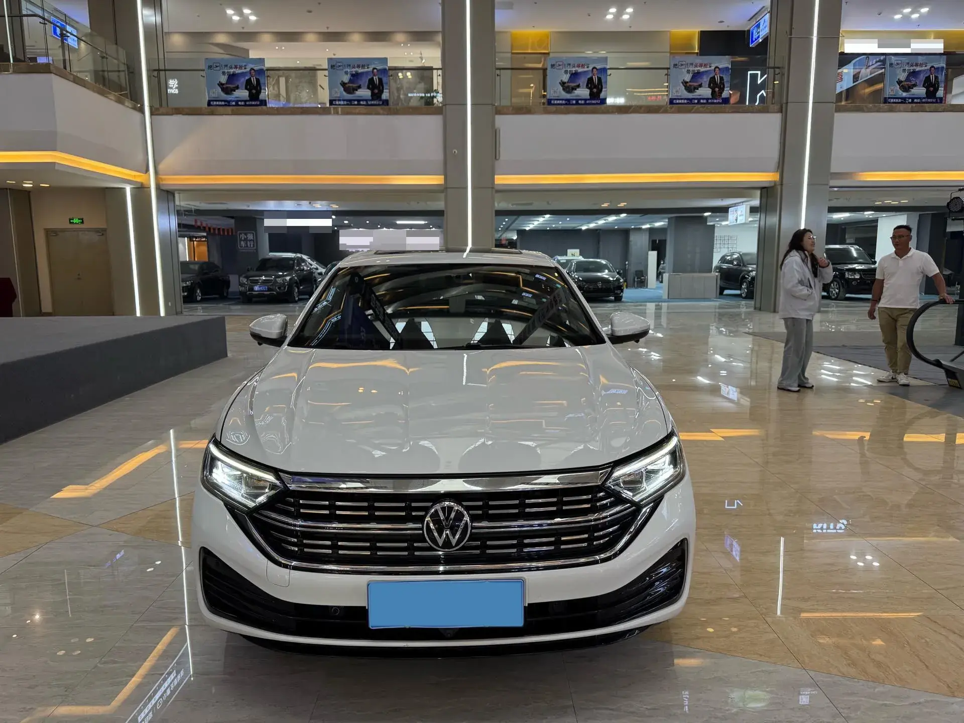 2023 VOLKSWAGEN SAGITAR thumbnail 2