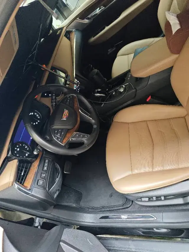 2020 CADILLAC XT5 thumbnail 3