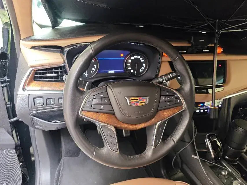 2020 CADILLAC XT5 thumbnail 4