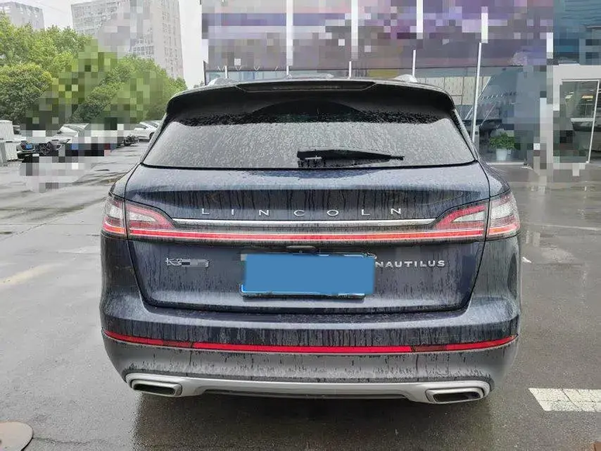 2021 LINCOLN NAUTILUS thumbnail 2