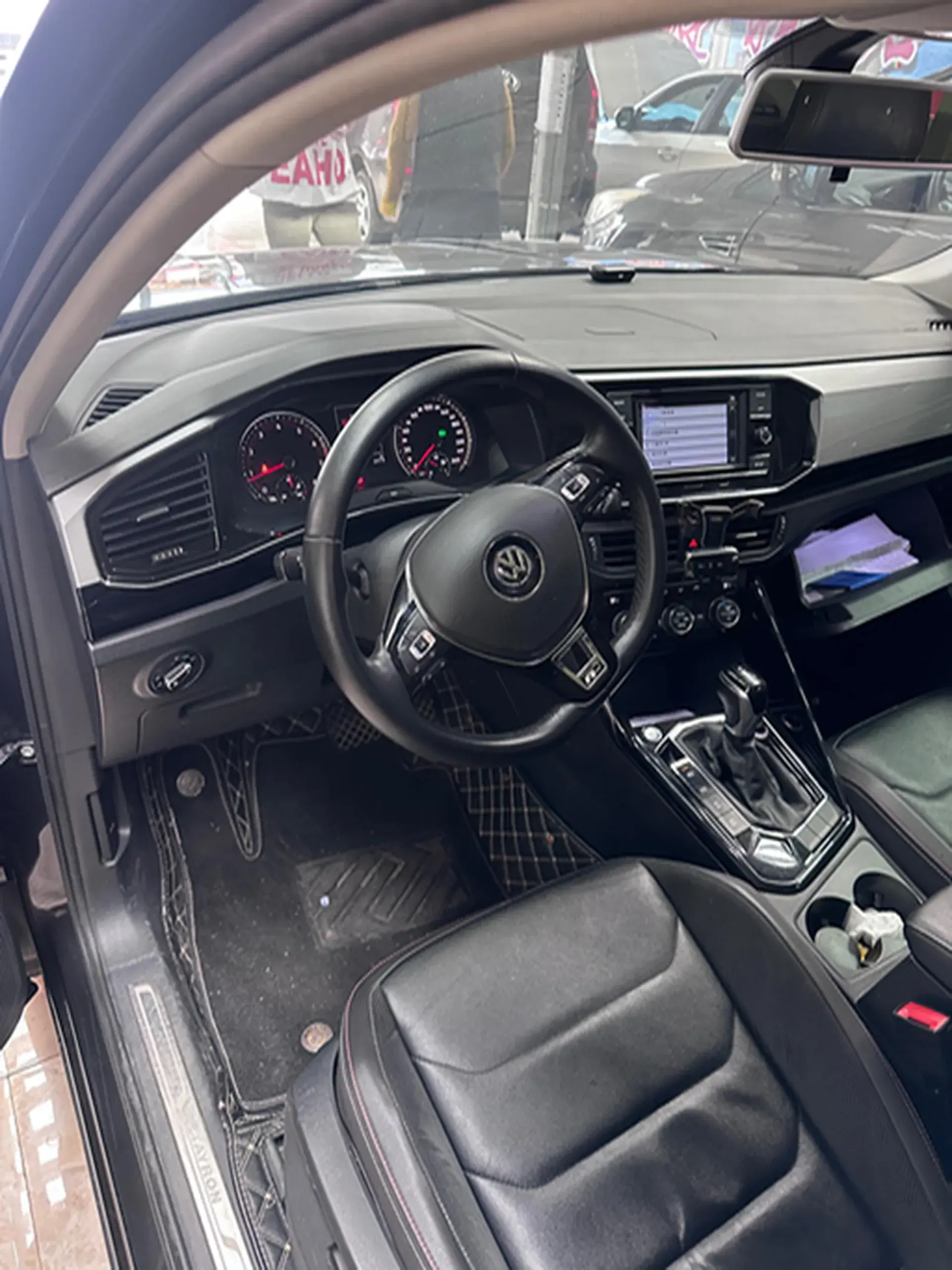 2019 VOLKSWAGEN TAYRON thumbnail 2