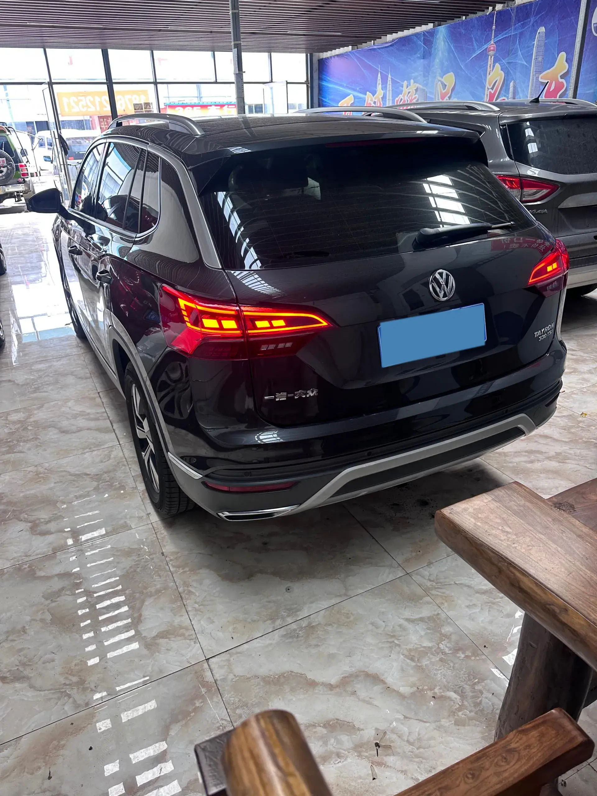 2019 VOLKSWAGEN TAYRON thumbnail 4