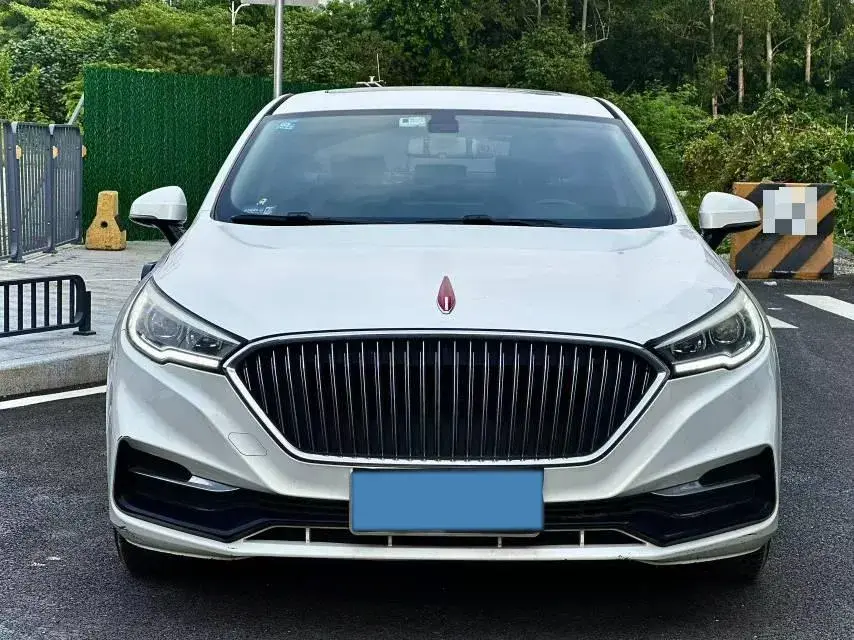 2019 HONGQI H5 thumbnail 3