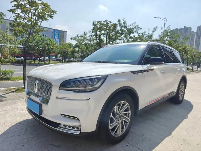 2020 LINCOLN AVIATOR view 1