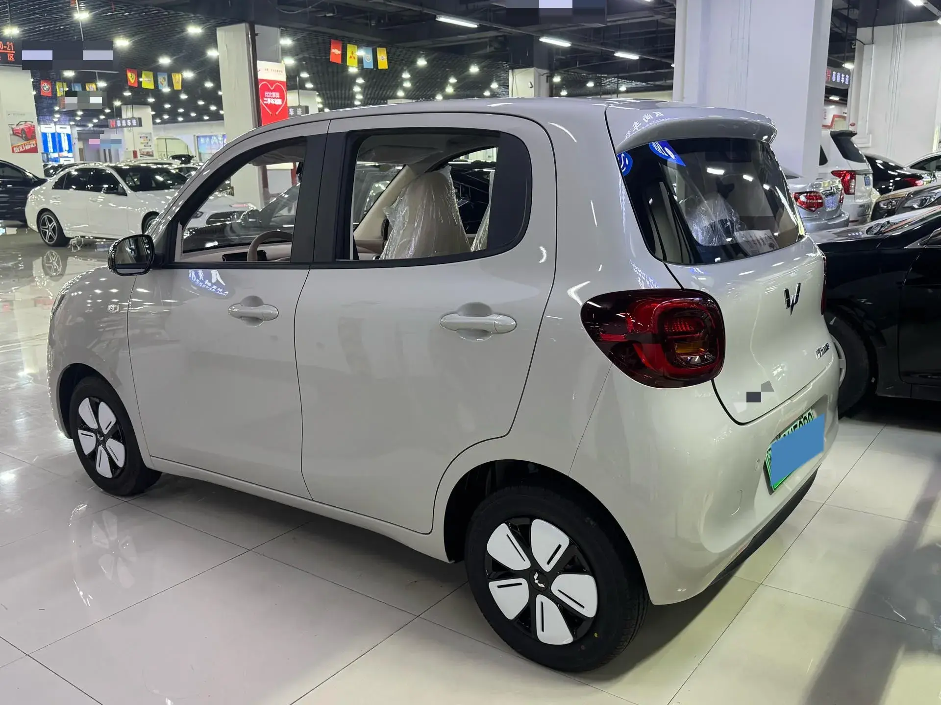 2025 WULING HONGGUANG thumbnail 4