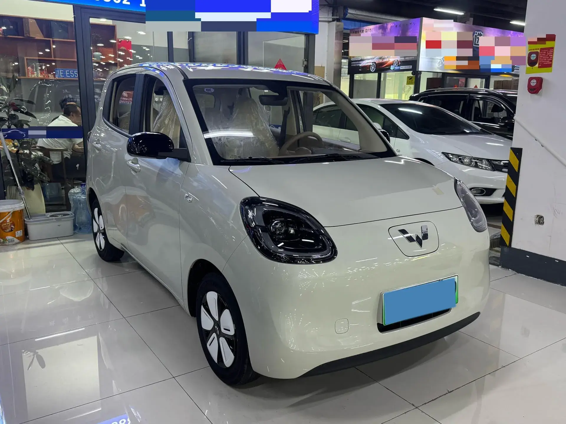 2025 WULING HONGGUANG thumbnail 3
