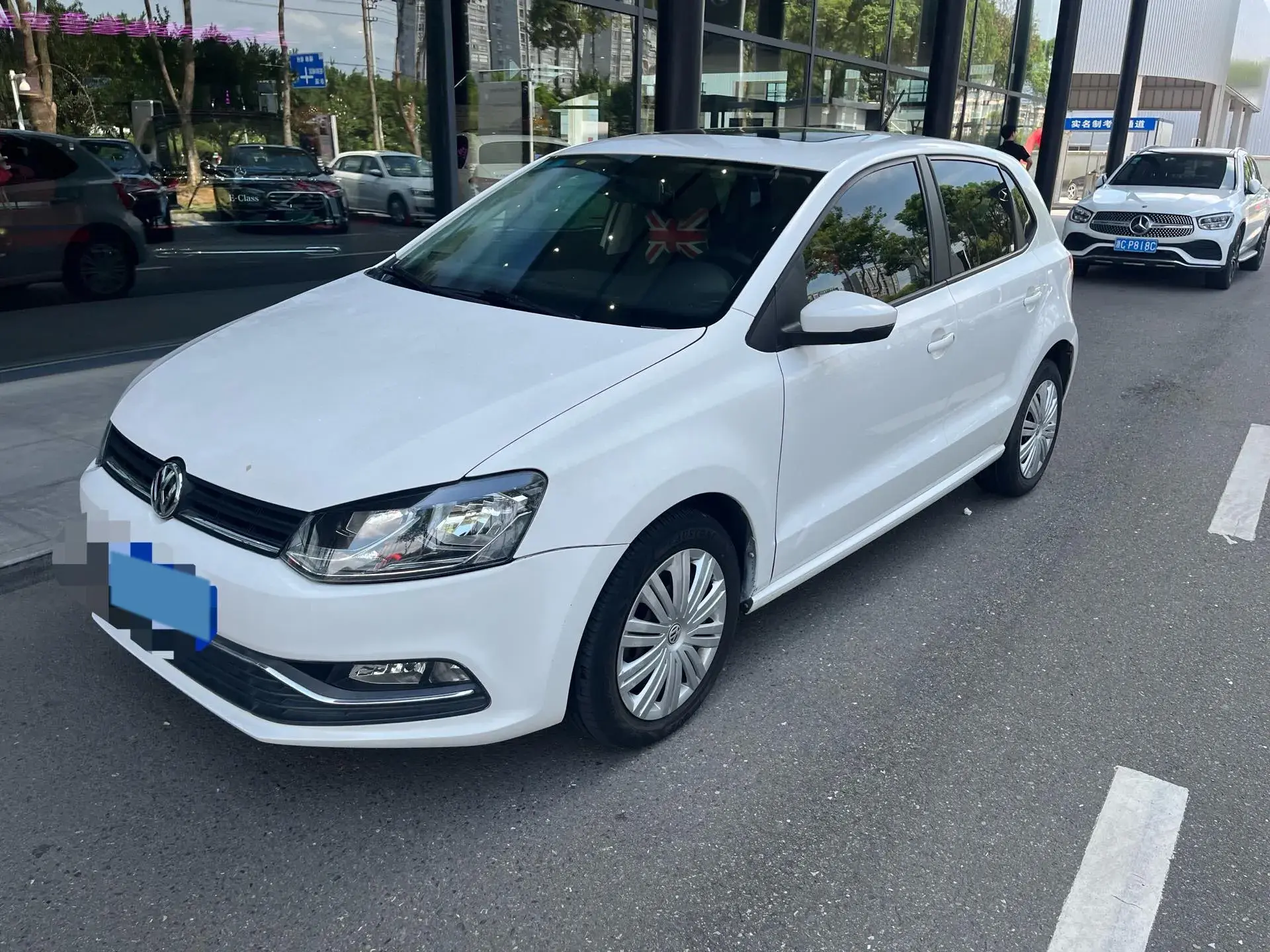 2018 VOLKSWAGEN POLO view 1