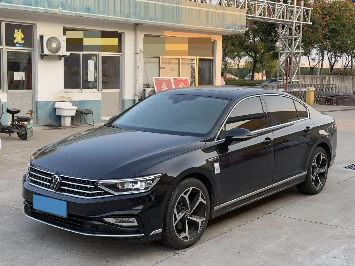 2023 Volkswagen Magotan 2.0T 186HP L4 7DCT