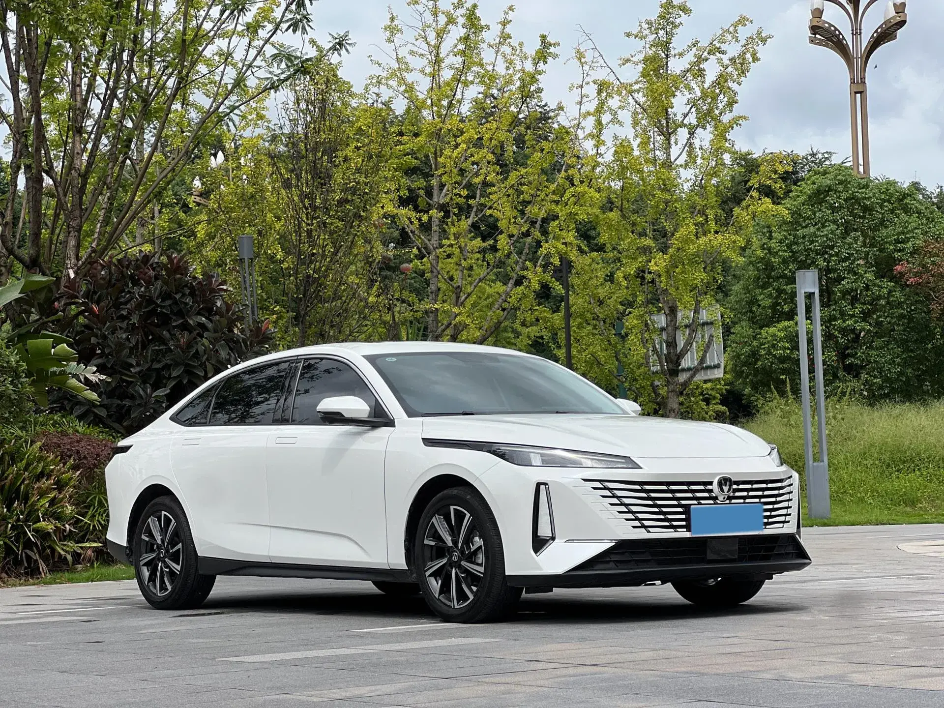 2024 CHANGAN EADO thumbnail 3