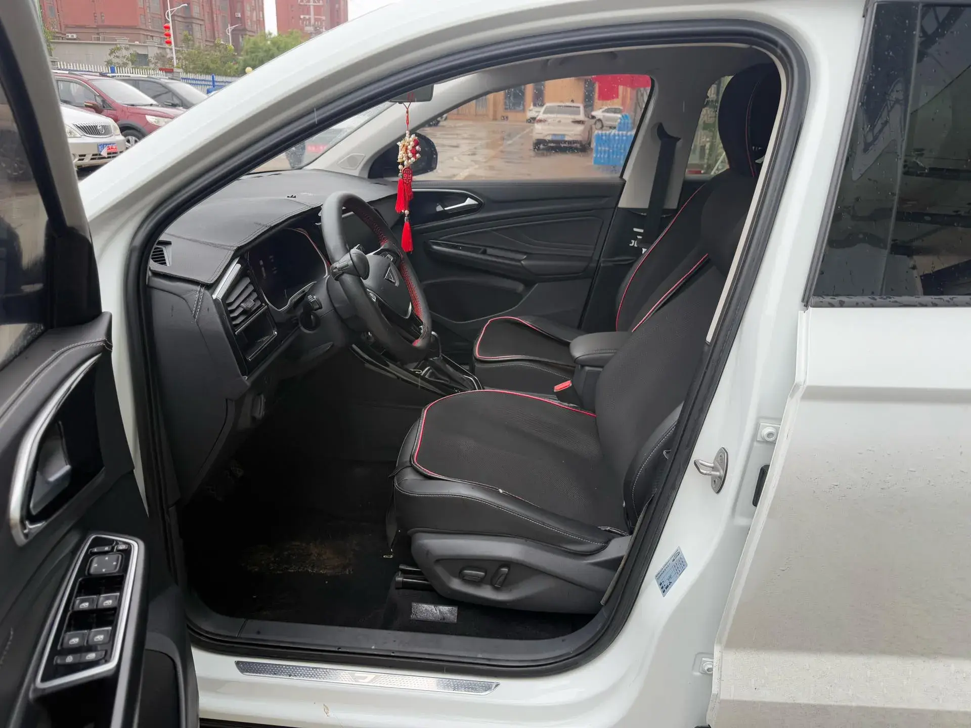 2022 JETTA VS7 thumbnail 4