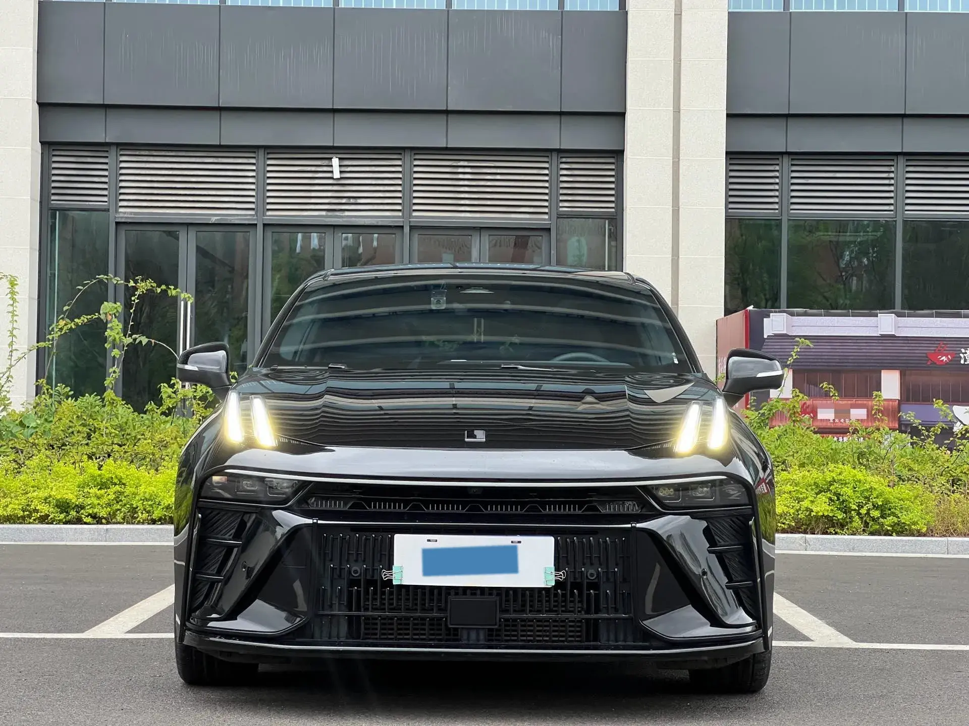 2023 LYNK&CO 03 thumbnail 2