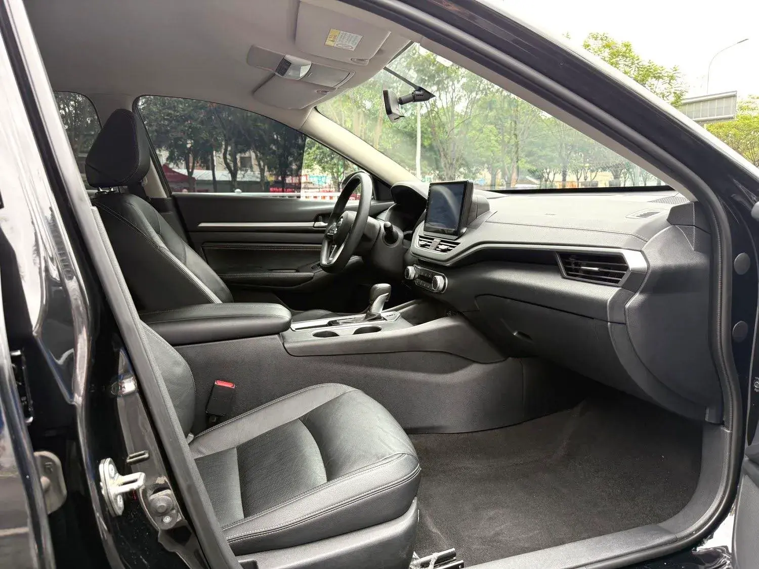 2021 NISSAN TEANA thumbnail 3