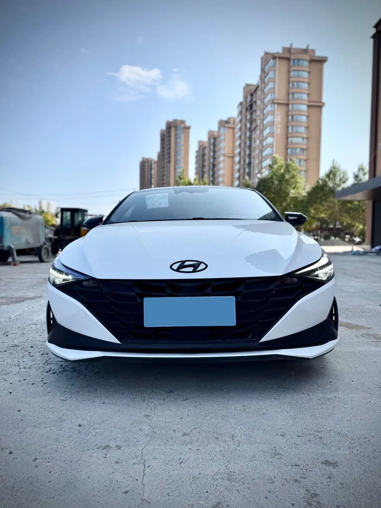 2022 HYUNDAI ELANTRA thumbnail 2