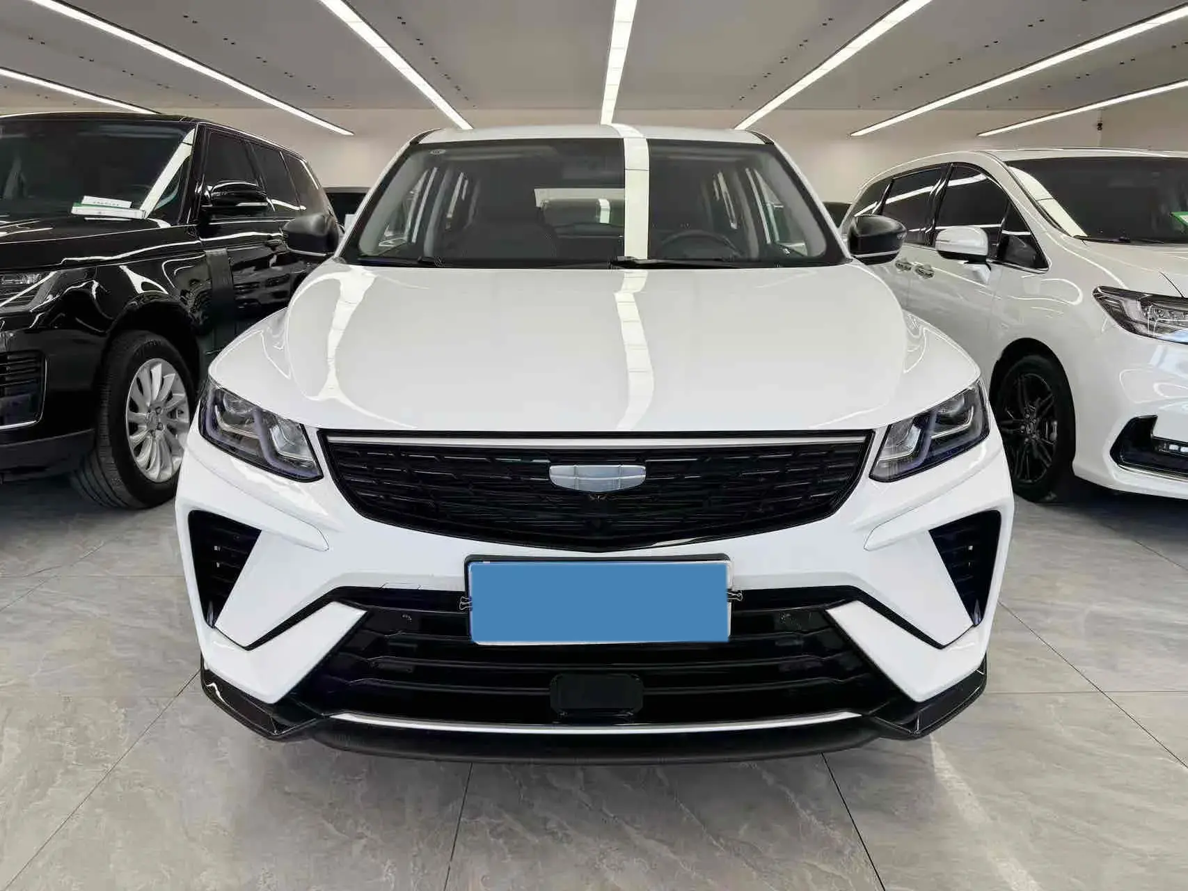 2025 GEELY COOLRAY thumbnail 2