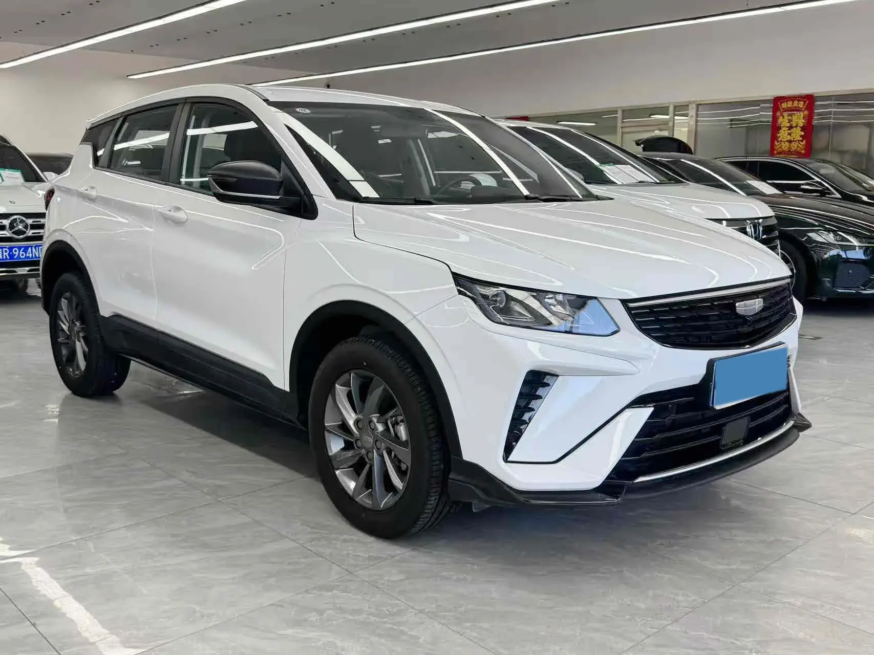 2025 GEELY COOLRAY thumbnail 3