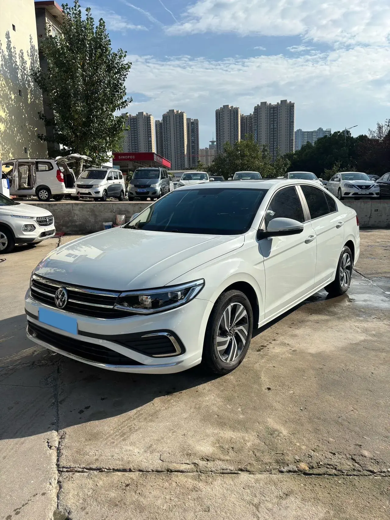 2025 VOLKSWAGEN BORA view 1