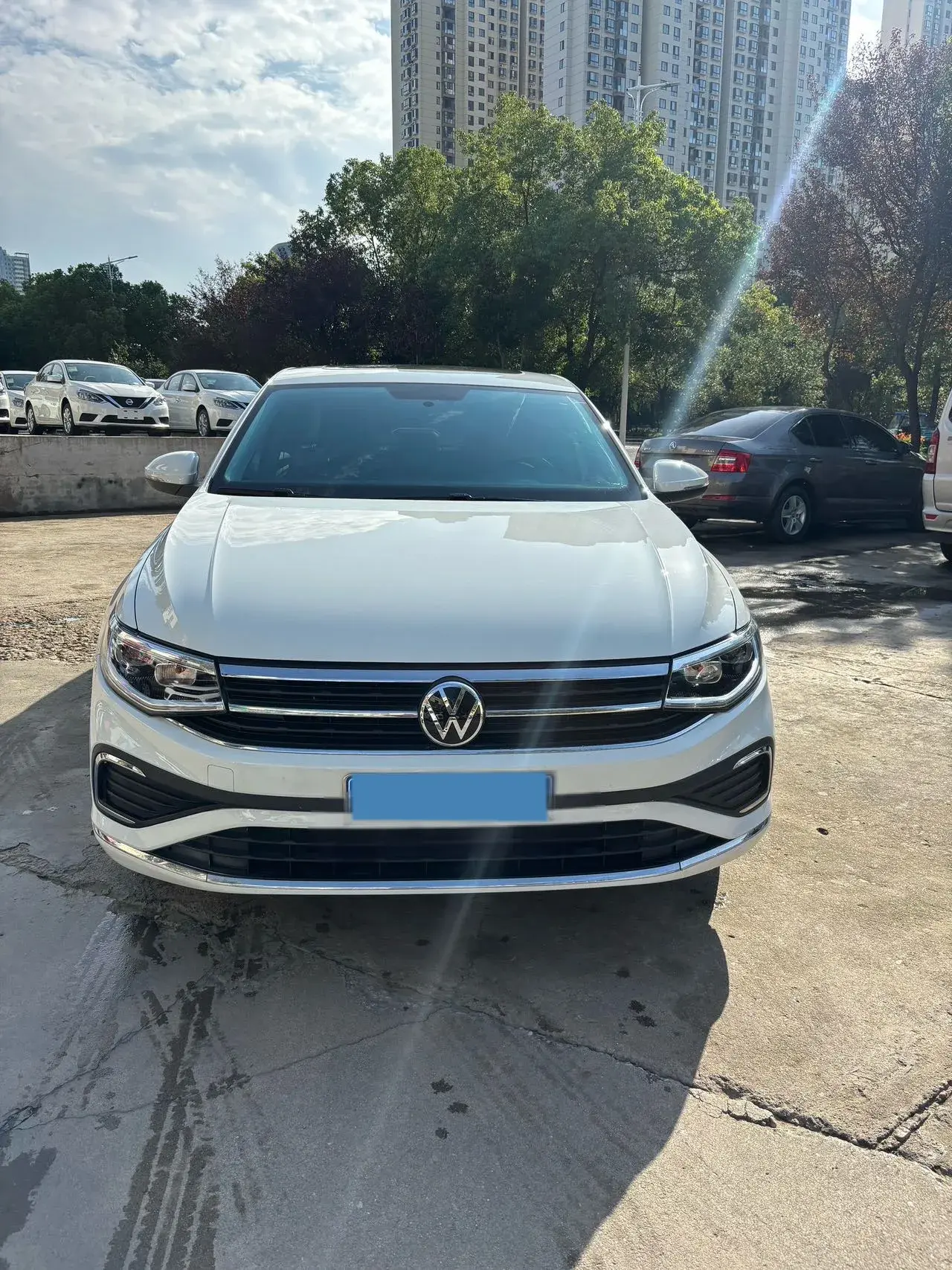 2025 VOLKSWAGEN BORA thumbnail 2