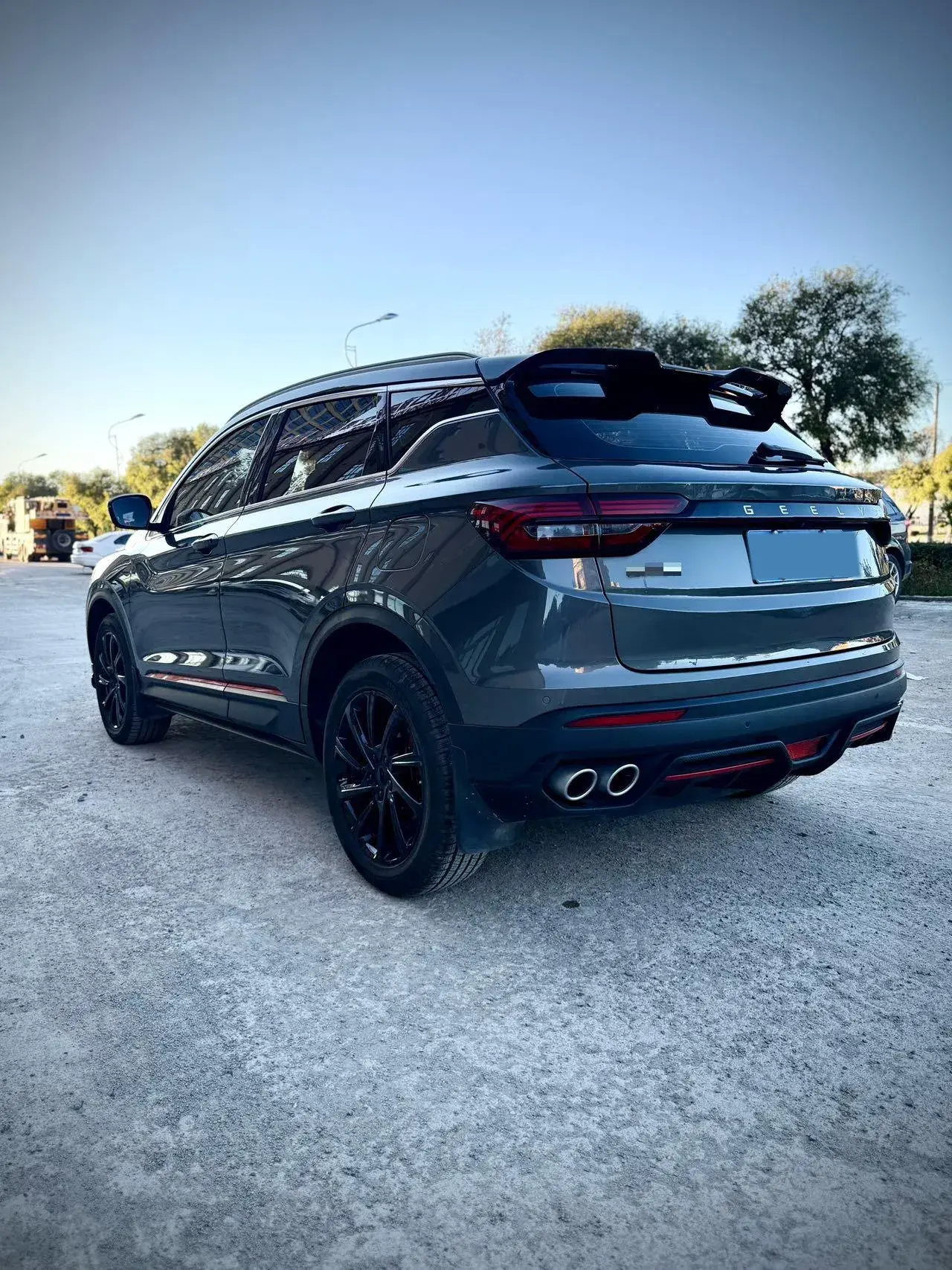 2021 GEELY COOLRAY thumbnail 4