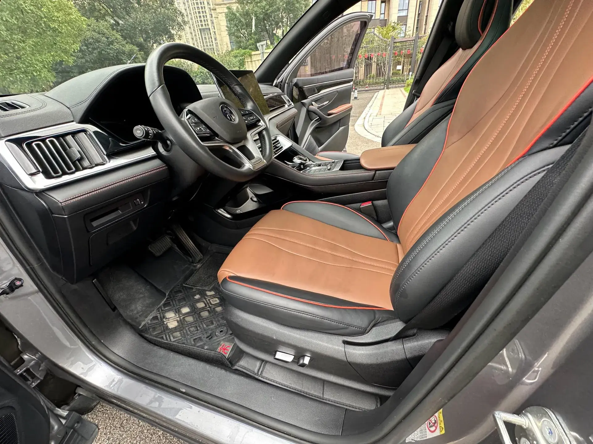 2020 BYD SONG thumbnail 4