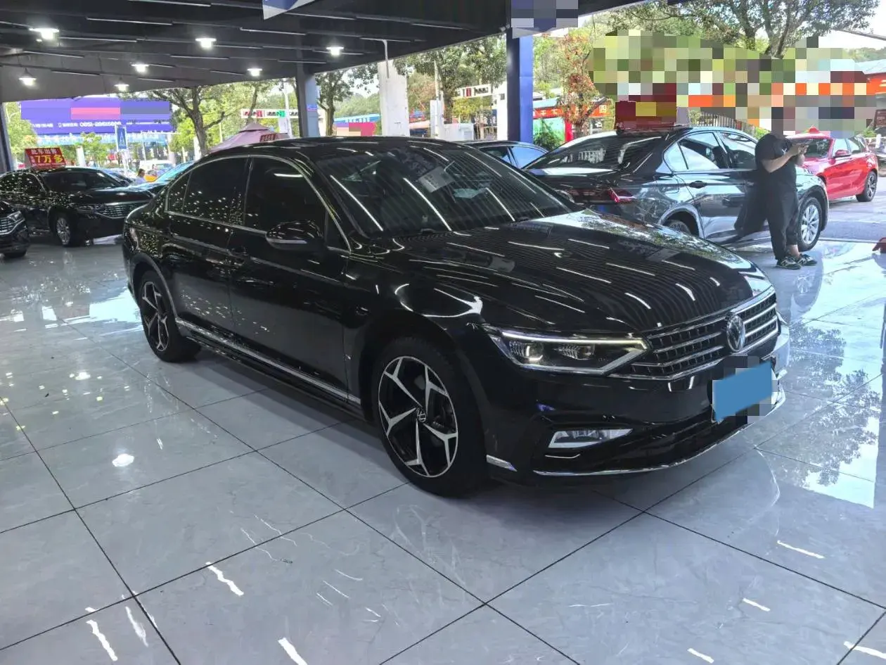 2023 VOLKSWAGEN MAGOTAN thumbnail 3