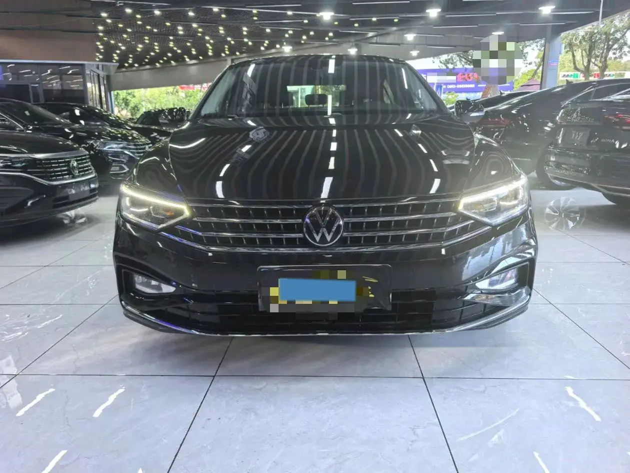 2023 VOLKSWAGEN MAGOTAN thumbnail 2