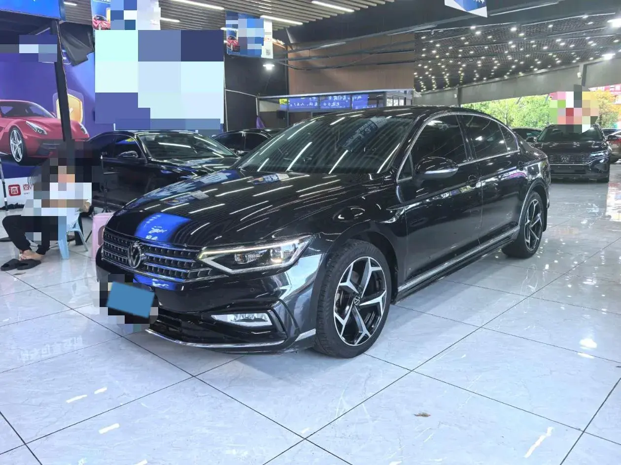 2023 VOLKSWAGEN MAGOTAN view 1