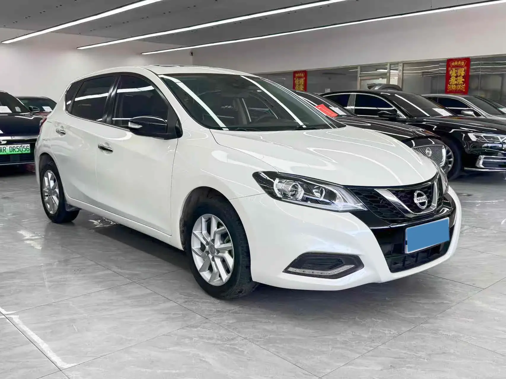 2021 NISSAN TIIDA thumbnail 3